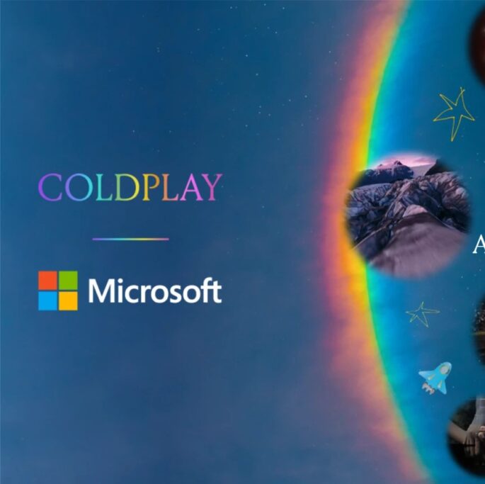 Cartel que anuncia la colaboración de Coldplay con Microsoft