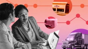 Ilustración en tonos narajas de dos personas observando el monitor de una laptop